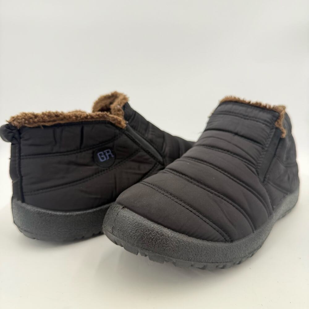 GR Black Quilted Faux Fur Lined Slip-On Winter Snow Boots Women's Size 8